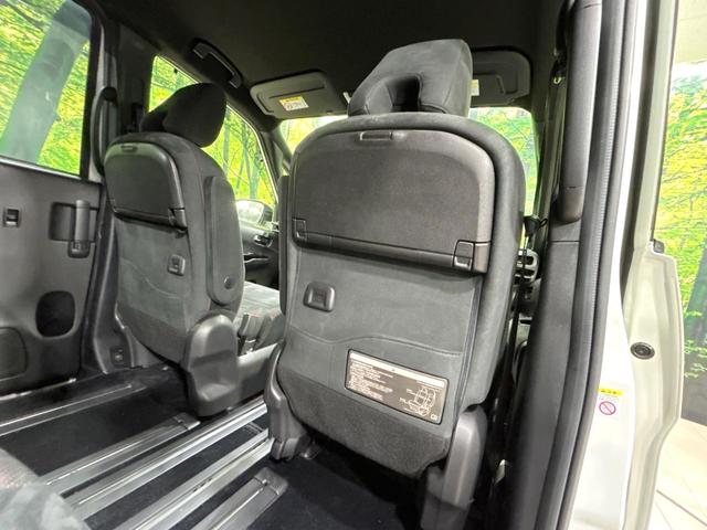 セレナ ニスモ 純正9型ナビ フリップダウンモニター 全周囲カメラ 両側パワスラ プロパイロット エマージェンシーブレーキ ドラレコ ETC リアオ-トエアコン Bluetooth 禁煙車 ワンオーナー(46枚目)