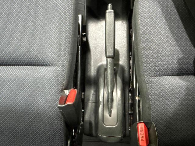 バモスホビオプロ ベースグレード 禁煙車 純正オーディオ キ-レスエントリ- 両側スライドドア ヘッドライトレべライザー プライバシーガラス ワンオーナー(27枚目)