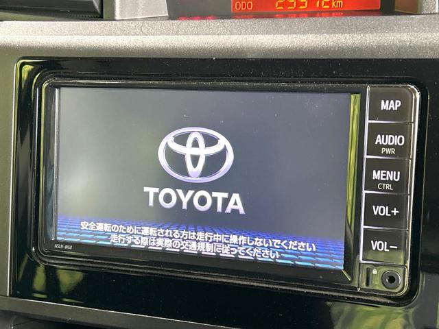 �y�����i�r�z�l�C�̏����i�r�𑕔����Ă���܂��B�i�r�̎g���₷���͂������A�I�[�f�B�I�@�\���[���I�L�����v�◷�s�͂������A�ʋ΂┃�����ȂǕ��i�̃h���C�u���y�����Ȃ�͂���