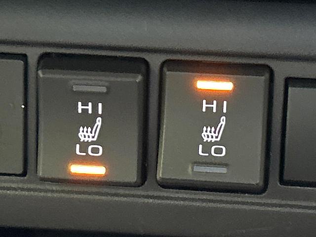 カローラクロス ハイブリッド　Ｚ　パノラマルーフ　純正１０．５型ナビ　バックカメラ　シ－トヒ－タ－　パワーバックドア　セ－フティセンス　レーダークルーズコントロール　ＢＳＭ　ＬＥＤヘッドライト　禁煙車　ワンオーナー（7枚目）