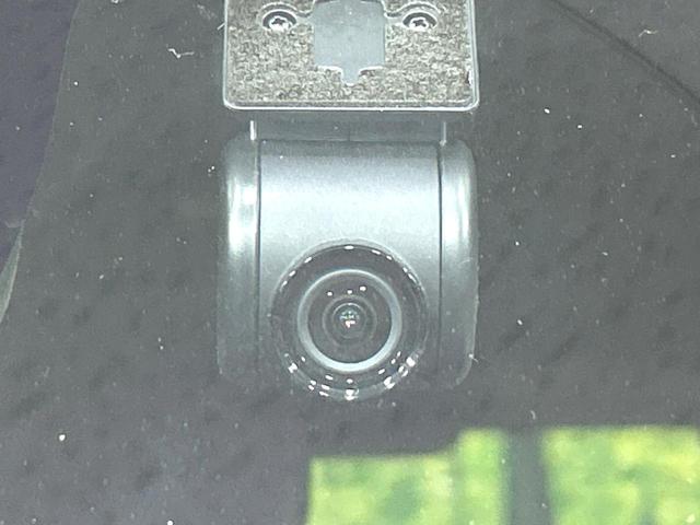 タント カスタムＲＳ　９型ナビ　全周囲カメラ　両側パワスラ　シ－トヒ－タ－　ハ－フレザ－シ－ト　スマートアシスト　アダプティブクルーズコントロール　ドラレコ　ＥＴＣ　ＬＥＤヘッドライト　禁煙車　ワンオーナー（8枚目）