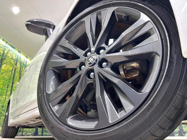 カローラツーリング ハイブリッド　ダブルバイビー　純正９型ナビ　バックカメラ　シ－トヒ－タ－　ハ－フレザ－シ－ト　セ－フティセンス　レーダークルーズコントロール　ＢＳＭ　ドラレコ　ＥＴＣ　ＬＥＤヘッドライト　Ｂｌｕｅｔｏｏｔｈ　禁煙車　ワンオーナー（13枚目）