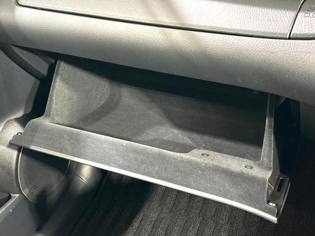 ヴァンガード ２４０Ｓ　７人　ナビ　バックカメラ　クルーズコントロール　ＨＩＤヘッドライト　スマートキー　ドラレコ　ＥＴＣ　Ｂｌｕｅｔｏｏｔｈ　ダウンヒルアシスト　オートライト　禁煙車　ワンオーナー（48枚目）