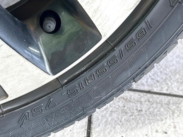 ワゴンＲ ２０周年記念車　ナビ　バックカメラ　レ－ダ－ブレ－キサポート　シ－トヒ－タ－　スマートキー　ＨＩＤヘッドライト　アイドリングストップ　ＥＴＣ　Ｂｌｕｅｔｏｏｔｈ　禁煙車　ワンオーナー（45枚目）