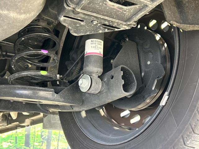 ノート Ｘ　禁煙車　ＳＤナビ　エマージェンシーブレーキ　Ｂｌｕｅｔｏｏｔｈ　バックカメラ　ＥＴＣ　ＬＥＤヘッド　クリアランスソナー　スマートキー　オートエアコン　オートライト　衝突安全ボディ　盗難防止システム（32枚目）