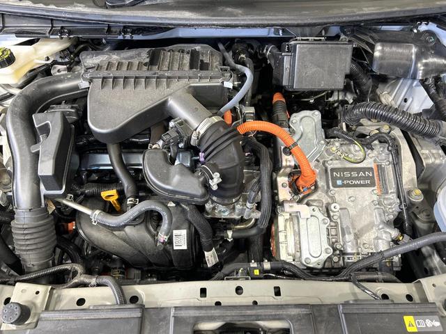 ノート Ｘ　禁煙車　ＳＤナビ　エマージェンシーブレーキ　Ｂｌｕｅｔｏｏｔｈ　バックカメラ　ＥＴＣ　ＬＥＤヘッド　クリアランスソナー　スマートキー　オートエアコン　オートライト　衝突安全ボディ　盗難防止システム（18枚目）