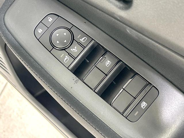 ノート Ｓ　ナビ　バックカメラ　エマージェンシーブレーキ　インテリキー　ＥＴＣ　Ｂｌｕｅｔｏｏｔｈ　オートライト　オートエアコン　電動格納ミラー　禁煙車　ワンオーナー（35枚目）