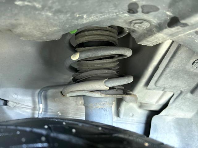 ノート Ｘ　ＤＩＧ－Ｓ　純正ナビ　全周囲カメラ　ドラレコ　ＥＴＣ　オ－トエアコン　インテリキー　ＬＥＤヘッドライト　Ｂｌｕｅｔｏｏｔｈ　アイドリングストップ　電動格納ミラー　ＣＤ／ＤＶＤ再生　禁煙車　ワンオーナー（20枚目）