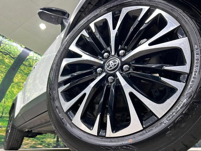 ヤリスクロス ハイブリッドＺ　２トーンカラー　純正８型ナビ　全周囲カメラ　シ－トヒ－タ－　ハ－フレザ－シ－ト　セ－フティセンス　レーダークルーズコントロール　ＢＳＭ　ドラレコ　ＥＴＣ　ＬＥＤヘッドライト　禁煙車　ワンオーナー（12枚目）