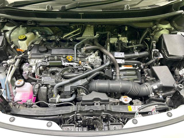 ヤリスクロス ハイブリッドＺ　２トーンカラー　純正８型ナビ　全周囲カメラ　シ－トヒ－タ－　ハ－フレザ－シ－ト　セ－フティセンス　レーダークルーズコントロール　ＢＳＭ　ドラレコ　ＥＴＣ　ＬＥＤヘッドライト　禁煙車　ワンオーナー（18枚目）