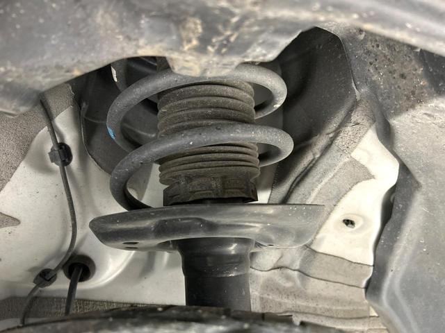 ヤリスクロス ハイブリッドＺ　２トーンカラー　純正８型ナビ　全周囲カメラ　シ－トヒ－タ－　ハ－フレザ－シ－ト　セ－フティセンス　レーダークルーズコントロール　ＢＳＭ　ドラレコ　ＥＴＣ　ＬＥＤヘッドライト　禁煙車　ワンオーナー（20枚目）