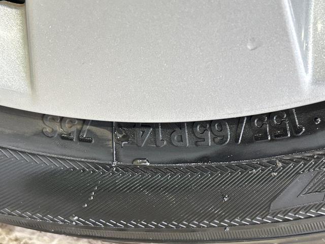 ステラ L 禁煙車 CDオーディオ キ-レスエントリ- 電動格納ミラー CD再生 シートアンダーボックス 盗難防止システム 衝突安全ボディ ドアバイザー ヘッドライトレベライザー トラクションコントロール(28枚目)