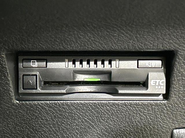 �y�N���[�Y�R���g���[���z�������H�����N���N���s�B�A�N�Z���𗣂��Ă���葬�x�ő��s���ł��A�������^�]���̕��S���y���I�����E�������ȒP�ȃX�C�b�`����Œ����ł��܂��B