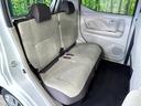 後部座席も気になるようなキズ・汚れやへたり等、大きなダメージはなく、良好な状態です。