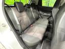 後部座席も気になるようなキズ・汚れやへたり等、大きなダメージはなく、良好な状態です。