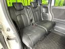 後部座席も気になるようなキズ・汚れやへたり等、大きなダメージはなく、良好な状態です。