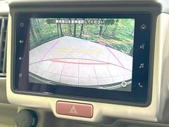 【バックカメラ】駐車時に後方がリアルタイム映像で確認できます。大型商業施設や立体駐車場での駐車時や、夜間のバック時に大活躍！運転スキルに関わらず、今や必須となった装備のひとつです！ 4