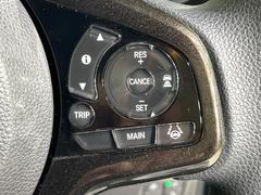 �ڥ����ץƥ��֥��롼������ȥ�����۹�®ƻϩ�Ǥ�Ĺ��Υ���Ԥ��ڤˡ�����ư��®�٤��ݤĥ��롼������ȥ����뤬�����ͷڸ������ƥ��Ϣ�Ȥ��������μ�ξ���Τ��Ƽִ֤��ݤĤ褦��®��Ĵ�ᤷ�Ƥ���ޤ����� 6