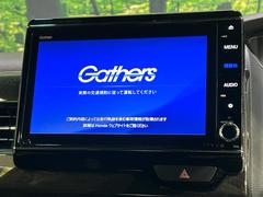 �ڽ��������ʥӡۿ͵��ν����ʥӤ������������ǥ�����ǽ�⽼�¤��Ƥ��ꡢ�£�������������³����Ф������Υ��ޥۤ�ͣУ��ץ쥤�䡼�β��ڤ������ǽ�������α�ž������˳ڤ����ʤ�ޤ����� 3