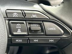 �ڥ졼�������롼������ȥ�����۹�®ƻϩ�Ǥ�Ĺ��Υ���Ԥ��ڤˡ�����ư��®�٤��ݤĥ��롼������ȥ����뤬�����ͷڸ������ƥ��Ϣ�Ȥ��������μ�ξ���Τ��Ƽִ֤��ݤĤ褦��®��Ĵ�ᤷ�Ƥ���ޤ����� 7