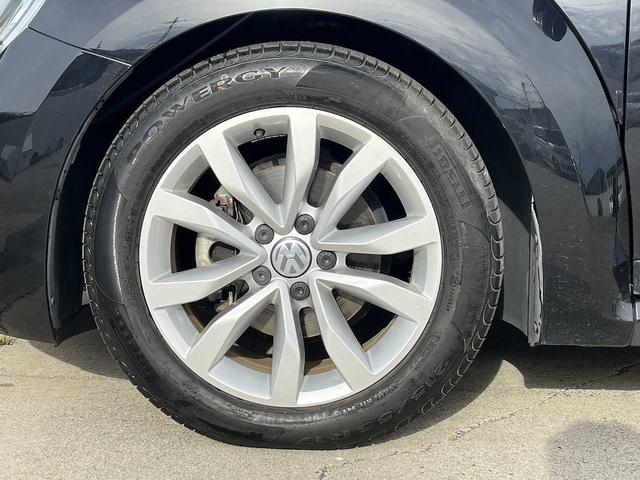 ザ・ビートル デザイン　禁煙車　純正ナビ　地デジＴＶ　Ｂｌｕｅｔｏｏｔｈ　バックカメラ　ＥＴＣ　クルースコントロール　スマートキー　ディスチャージヘッドライト（29枚目）