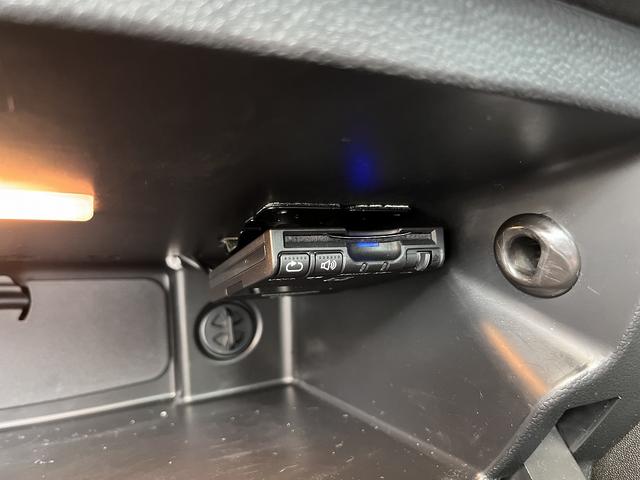 ＭＩＮＩ クーパーＳ　検Ｒ８／６　整備付　禁煙車　白黒ツートン　純正ナビ　バックカメラ　Ｂｌｕｅｔｏｏｔｈ　ＵＳＢ端子　ブラック塗装純正アルミ　アダプティブクルーズコントロール　衝突軽減ブレーキ　ＬＥＤヘッドライト　ＥＴＣ（37枚目）