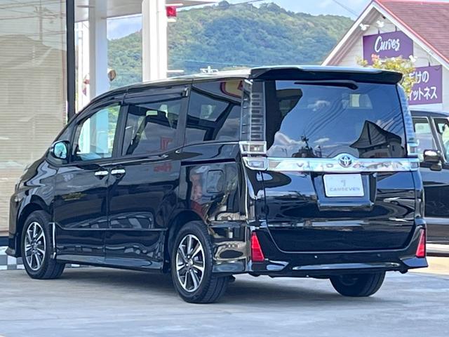 ヴォクシー ZS 煌II 整備付 禁煙 両側パワースライドドア 衝突軽減ブレーキ LEDライト オートハイビーム クルーズコントロール ナビ バックカメラ DVD再生 ETC(4枚目)
