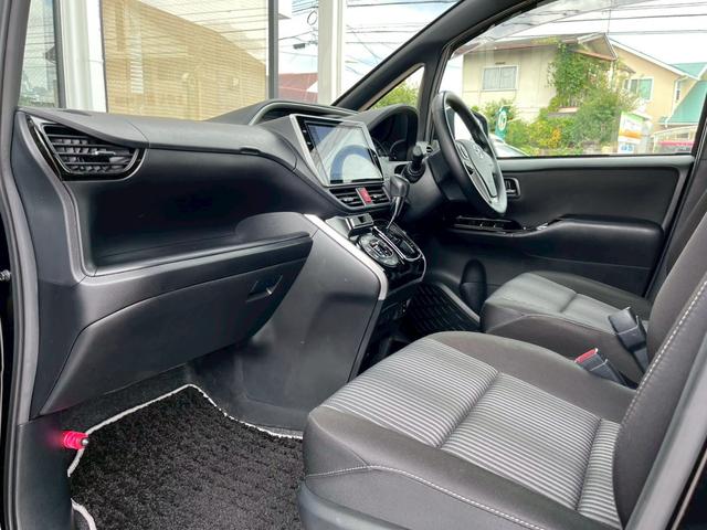 ヴォクシー ZS 煌II 整備付 禁煙 両側パワースライドドア 衝突軽減ブレーキ LEDライト オートハイビーム クルーズコントロール ナビ バックカメラ DVD再生 ETC(23枚目)