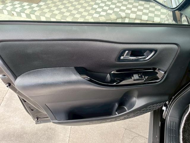 ヴォクシー ZS 煌II 整備付 禁煙 両側パワースライドドア 衝突軽減ブレーキ LEDライト オートハイビーム クルーズコントロール ナビ バックカメラ DVD再生 ETC(24枚目)