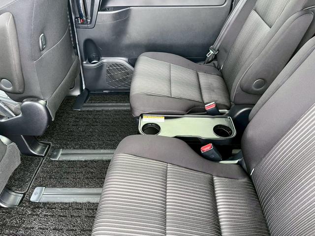 ヴォクシー ZS 煌II 整備付 禁煙 両側パワースライドドア 衝突軽減ブレーキ LEDライト オートハイビーム クルーズコントロール ナビ バックカメラ DVD再生 ETC(28枚目)
