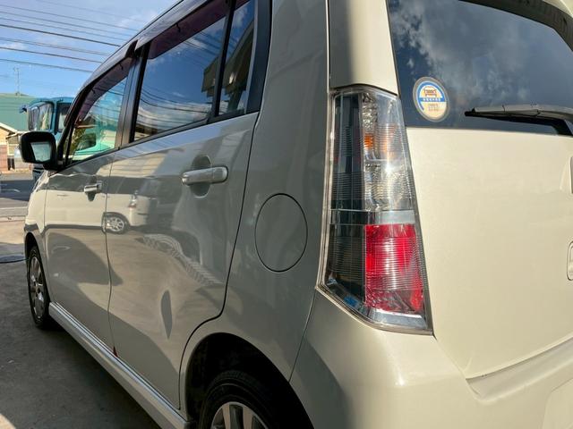 ワゴンRスティングレー リミテッド 整備付 禁煙車 社外メモリーナビ バックカメラ 地デジTV Bluetooth DVD USB端子 社外スピーカー ディスチャージヘッドライト ハーグレザー調シート プッシュスタート スマートキー(30枚目)