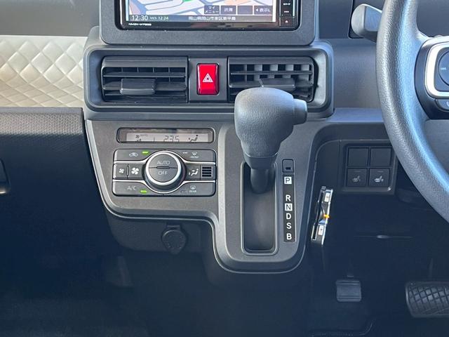 タント Ｘセレクション　車検整備付　禁煙車　両側スライド片側パワースライドドア　シートヒーター　ＬＥＤライト　オートライト　純正ナビ　地デジＴＶ　ＤＶＤ　バックカメラ　ＵＳＢジャック（54枚目）