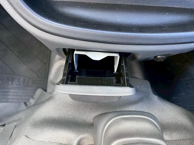 ハイゼットトラック エクストラVS 整備付 禁煙車 5MT 4WD エアコン パワステ パワーウィンドウ 荷台ライト 荷台マット(9枚目)