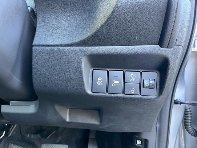 シャトル ハイブリッド　ホンダセンシング　車検整備付　禁煙車　衝突軽減ブレーキ　アダプティブクルーズコントロール　ナビ　バックカメラ　ＣＤ　Ｂｌｕｅｔｏｏｔｈ（7枚目）