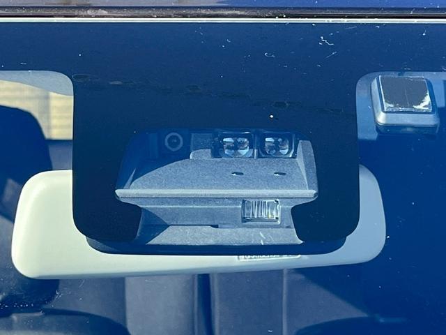 ワゴンR ハイブリッドFZ 整備付 保証付 禁煙車 衝突被害軽減ブレーキ ストラーダナビ 地デジ DVD再生 Bluetooth シートヒーター ベンチシート ETC スマートキー プッシュスタート クリアランスソナー(7枚目)