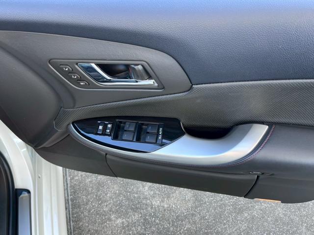 �y�������X�劽�}���z���R�����R�s���擌�����P�O�R�R�|�P�@�����������_�i��߃^�E�������X�l�j����k�ɂT���A�R�z�����ԓ��R�z�h�b�����ɂV���̈ʒu�ɂ���܂��B�Ŋ��w�͐��ˉw�B���F�́u�V�v�̊Ŕ��ڈ�B