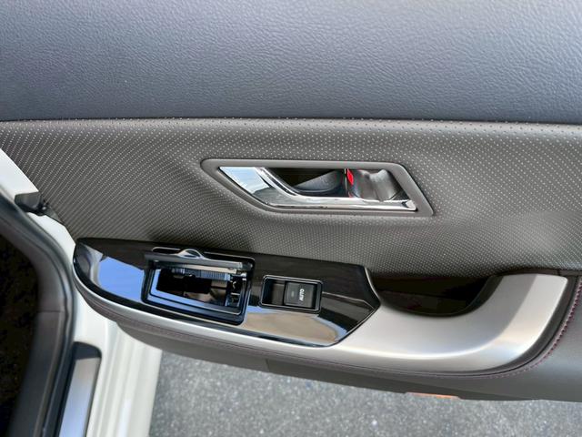 �y���R���������������̕ۏؕt�����z���Y�Ԃŏ��x�o�^����P�R�N�����i�n�C�u���b�h�Ԃ͏��x�o�^����P�O�N�����j���̔������s�����P�O�����������̂��Ԃɂ͊�{�u�R�������s�������v�̕ۏ؂����t�����Ă��܂��B