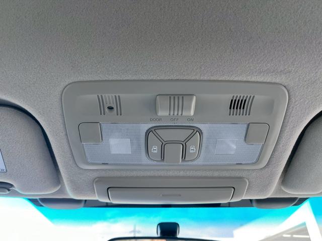 �y���n�ƂV�T�N�̈��S�I���z���R�����ɃK�\�����X�^���h���Q�P�X�ܓW�J����}�e�B�N�X�^�c�̃J�[�Z�u�����R�����X�ł��I���R�ɍ��������V�܂̈��S���I���Îԍw���E���p�Ȃ�J�[�Z�u�����R�����X�ɂ��C�����������B