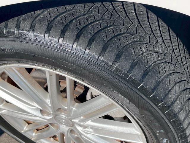 �y���R���������������̕ۏؕt�����z���Y�Ԃŏ��x�o�^����P�R�N�����i�n�C�u���b�h�Ԃ͏��x�o�^����P�O�N�����j���̔������s�����P�O�����������̂��Ԃɂ͊�{�u�R�������s�������v�̕ۏ؂����t�����Ă��܂��B