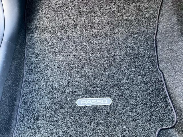 パッソ レーシー　整備付　禁煙　バックカメラ　前後ドラレコ　ＥＴＣ　ＳＤナビ　ワンセグＴＶ　純正１４インチアルミ　フロントフォグランプ　キーレス（68枚目）