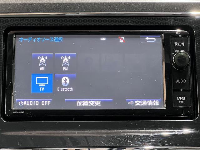 プリウスアルファ Ｓツーリングセレクション　禁煙車　純正ナビ　Ｂｌｕｅｔｏｏｔ　フルセグＴＶ　バックカメラ　ＬＥＤヘッドライト　フォグ　１７ｉｎツーリングアルミ　カラーインフォメーションディスプレイ　ＥＴＣ　ＴＶキット　ルームランプＬＥＤ（9枚目）