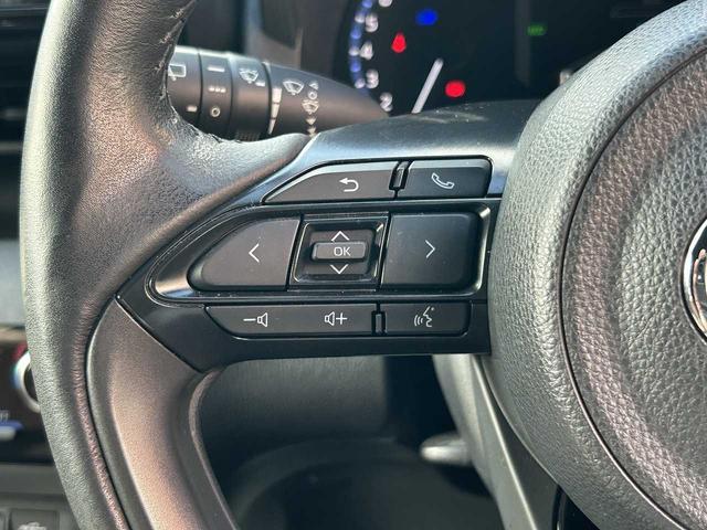ヤリスクロス Ｚ　アドベンチャー　スマートキー　衝突軽減ブレーキ　クルコン　クリアランスソナー　ＥＴＣ　ドラレコ　ハンドルヒーター　パワーシート　シートヒーター　ディスプレイオーディオ　Ｂｌｕｅｔｏｏｔｈ　バックカメラ　ＵＳＢ　オート（10枚目）