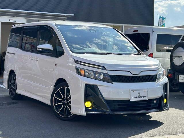 ヴォクシー ZS GRスポーツ GR専用フルエアロ・シート・ステアリング・18インチアルミ 両側電動スライドドア ナビNSZN-W66T フルセグ BT ETC Bカメラ ウーファー・ツイーター デュアルエアコン オートハイビーム(7枚目)