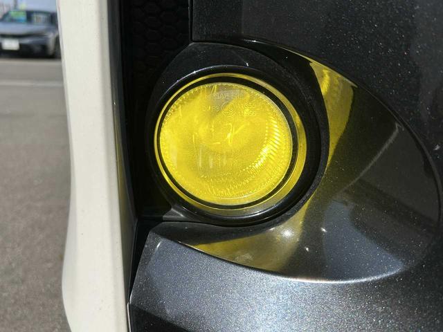 ヴォクシー ZS GRスポーツ GR専用フルエアロ・シート・ステアリング・18インチアルミ 両側電動スライドドア ナビNSZN-W66T フルセグ BT ETC Bカメラ ウーファー・ツイーター デュアルエアコン オートハイビーム(16枚目)