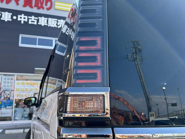 ヴォクシー ZS GRスポーツ GR専用フルエアロ・シート・ステアリング・18インチアルミ 両側電動スライドドア ナビNSZN-W66T フルセグ BT ETC Bカメラ ウーファー・ツイーター デュアルエアコン オートハイビーム(31枚目)