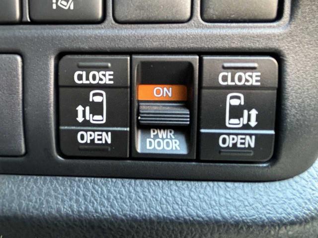 ヴォクシー ZS GRスポーツ GR専用フルエアロ・シート・ステアリング・18インチアルミ 両側電動スライドドア ナビNSZN-W66T フルセグ BT ETC Bカメラ ウーファー・ツイーター デュアルエアコン オートハイビーム(38枚目)