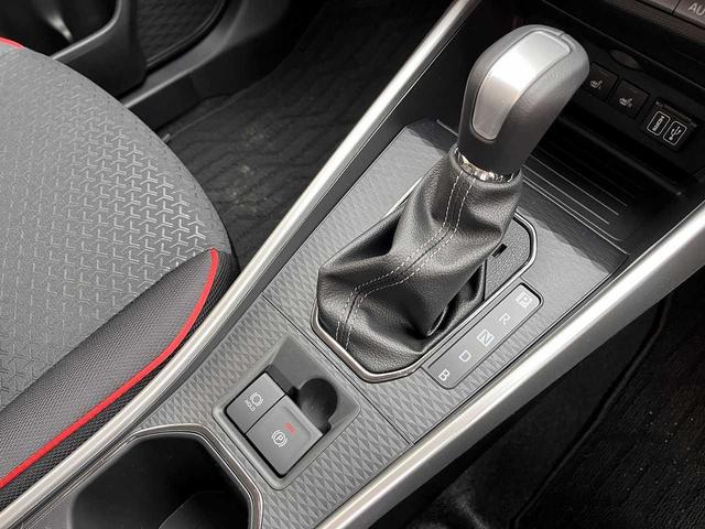 ライズ Z ディスプレイオーディオ フルセグ Bluetooth HDMI USB オートハイビーム オートLEDライト 衝突軽減ブレーキ クリアランスソナー ESC レーンキープ クルコン ETC シートヒータ(16枚目)