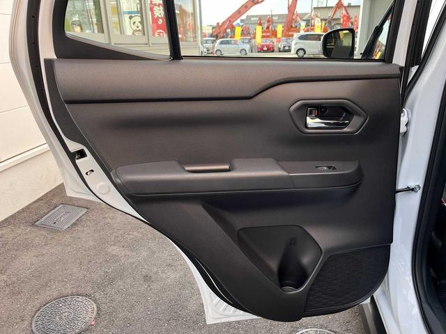 ライズ Z ディスプレイオーディオ フルセグ Bluetooth HDMI USB オートハイビーム オートLEDライト 衝突軽減ブレーキ クリアランスソナー ESC レーンキープ クルコン ETC シートヒータ(51枚目)