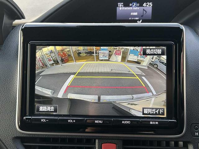 ヴォクシー ＺＳ　純正ナビＮＳＺＴ－Ｙ６６Ｔ　フルセグ　Ｂｌｕｅｔｏｏｔｈ　ＨＤＭＩ　ＵＳＢ　ＥＴＣ　クルコン　オートハイビーム　衝突軽減ブレーキ　オートリトラミラー　ＥＳＣ　レーンキープ　両側電動スライドドア（2枚目）