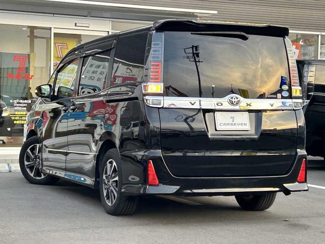 ヴォクシー ＺＳ　純正ナビＮＳＺＴ－Ｙ６６Ｔ　フルセグ　Ｂｌｕｅｔｏｏｔｈ　ＨＤＭＩ　ＵＳＢ　ＥＴＣ　クルコン　オートハイビーム　衝突軽減ブレーキ　オートリトラミラー　ＥＳＣ　レーンキープ　両側電動スライドドア（12枚目）